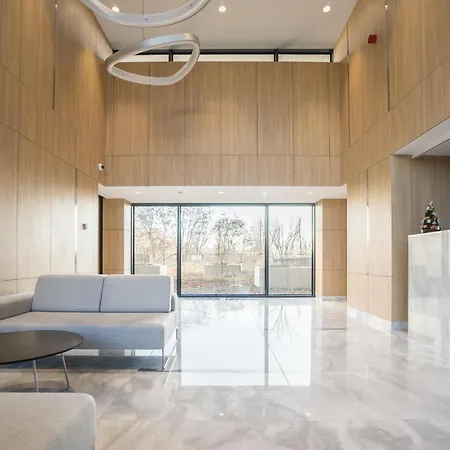 Bizapartments - Modern Flats With Parking Warsaw