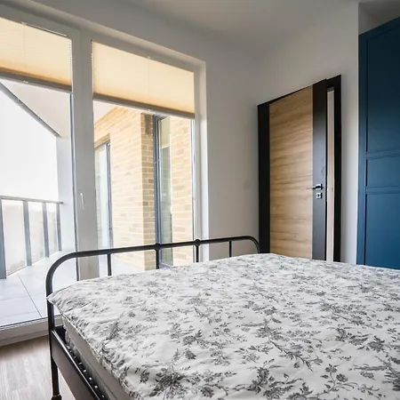 Bizapartments - Modern Flats With Parking Warsaw