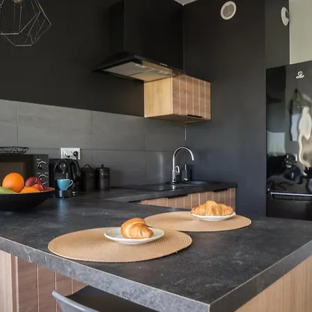 Bizapartments - Modern Flats With Parking * Warsaw