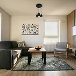 Lejlighed Bizapartments - Modern Flats With Parking Warszawa