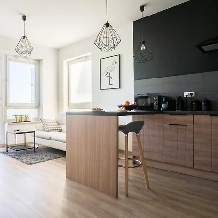 Bizapartments - Modern Flats With Parking Apartmán