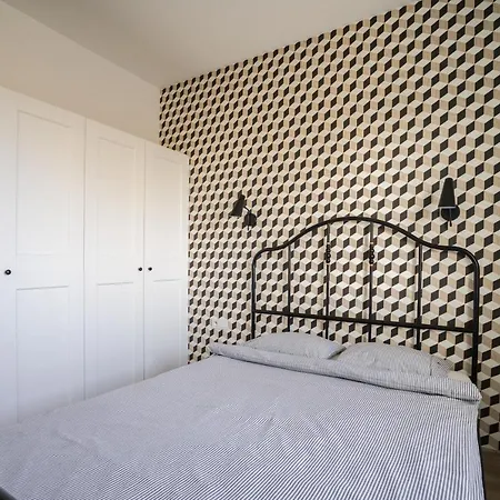 Bizapartments - Modern Flats With Parking Apartmán *