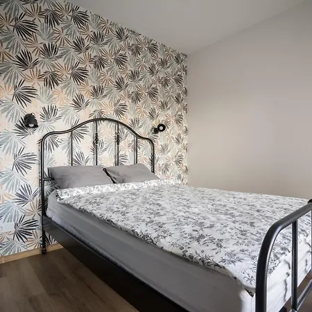 Bizapartments - Modern Flats With Parking Varsóvia