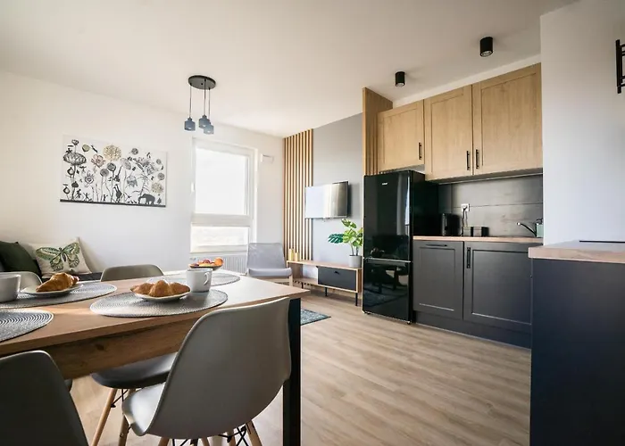 Bizapartments - Modern Flats With Parking Apartment