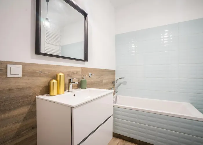 Bizapartments - Modern Flats With Parking Varsovia