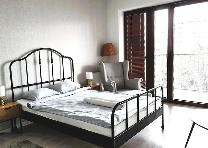 Bizapartments - Modern Flats With Parking Varsovia