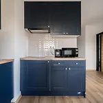 Bizapartments - Modern Flats With Parking Варшава