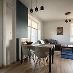 Апартаменты Bizapartments - Modern Flats With Parking *